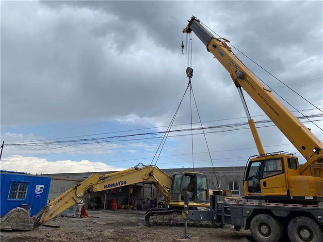 会同县25吨吊车的工作半径是多少？