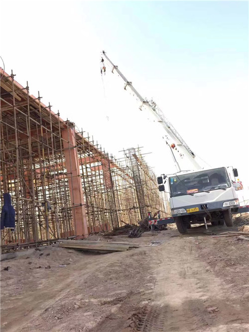 会同县吊车作业的安全注意事项有哪些？